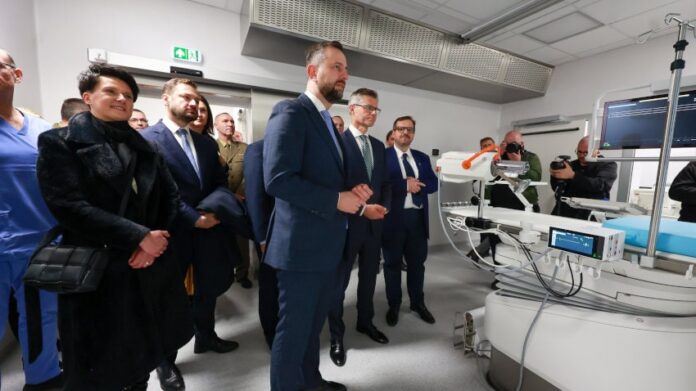 Nowoczesne technologie dla szpitali wojskowych. Będzie cyfryzacja i roboty Da Vinci