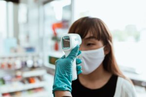 WHO publikuje raport o pochodzeniu COVID-19 – brak dowodów wykluczających wyciek z laboratorium
