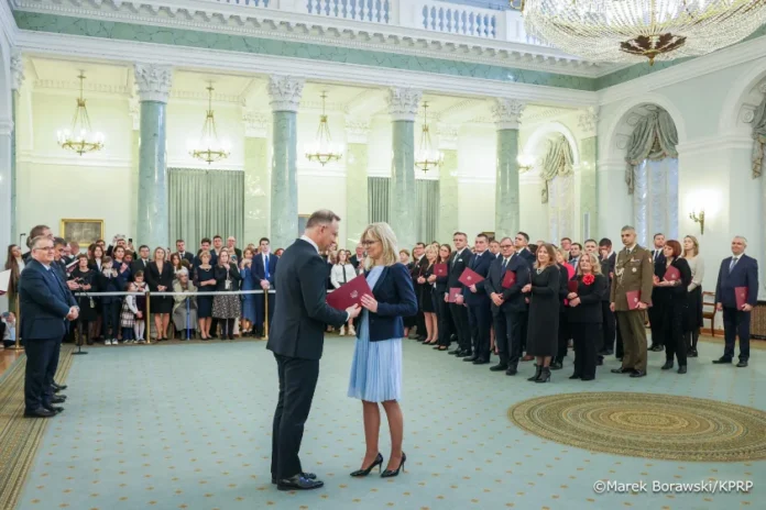 Nowi profesorowie nauk medycznych i biologicznych - prezydent wręczył nominacje