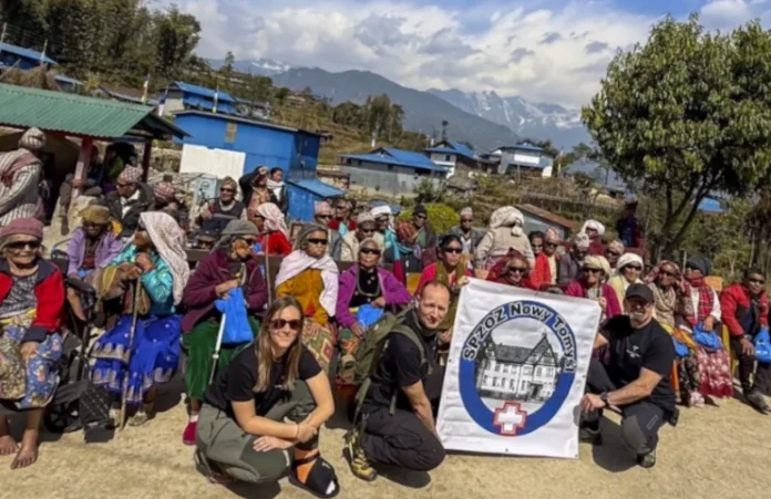 dr n. med. Rafał Nowak Nepal