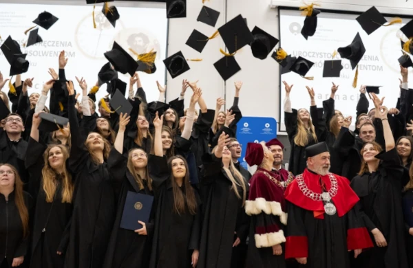 uroczystość Dyplomatorium kierunku farmacja na UMK