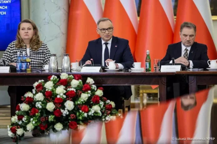 prezydent konsultacje