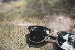 Retinopatia słoneczna: jak chronić oczy przed szkodliwym promieniowaniem?