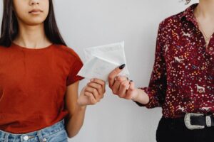 Ubóstwo menstruacyjne to realny problem. RPO pyta o efekty pilotażu w szkołach