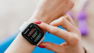 Wearables wspierają rehabilitację kardiologiczną. Nowe dane o skuteczności