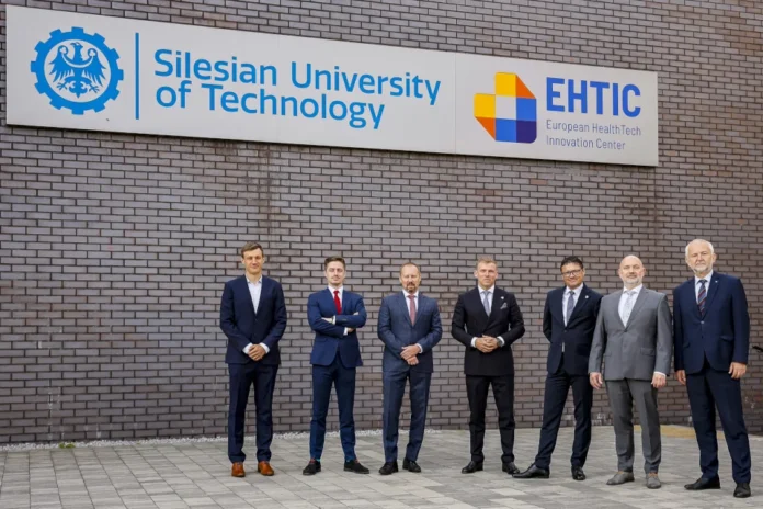 We wrześniu rusza Centrum Kompetencji Chirurgii Robotycznej - szkolenia z robotem Versius