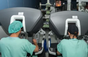 W Lublinie przeprowadzono pierwszą w Polsce operację na dwukonsolowym systemie robotycznym da Vinci Xi