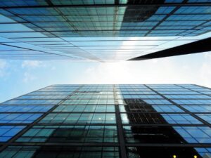 Pfizer pozywa Metserę i Novo Nordisk – chodzi o naruszenie umowy o fuzji i ingerencję w transakcję