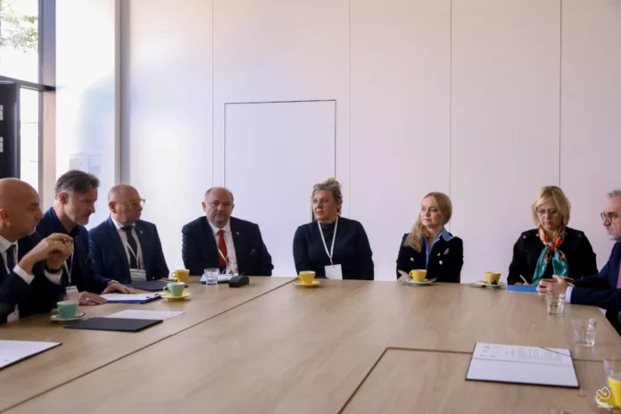 Szpitale powiatowe chcą współpracować. Ministra zdrowia: 