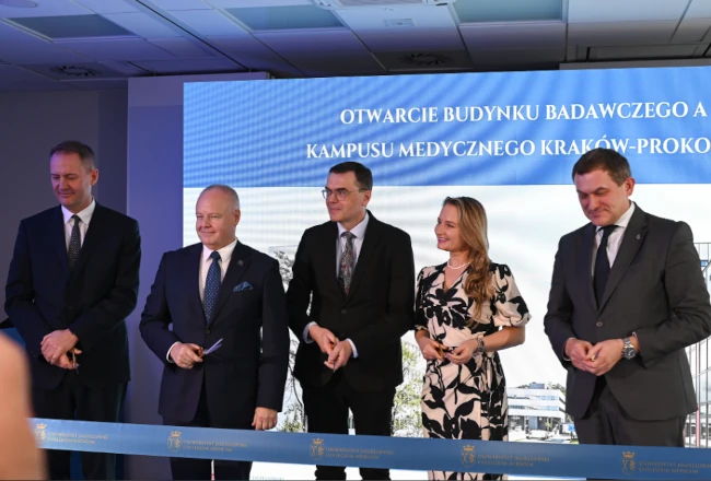 otwarcie budynku badawczego