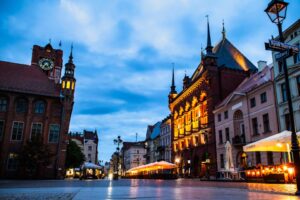 Nocna prohibicja w Toruniu? Kolejne miasto chce ograniczyć sprzedaż alkoholu