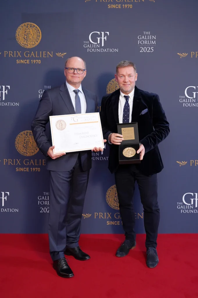 Galien Gala Press 2025 - przedstawiciele firmy z nagrodą