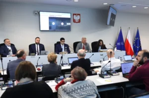 12% podatek zdrowotny zamiast składki? Lewica prezentuje swój plan na posiedzeniu NRL