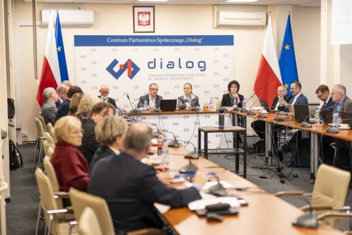 2 grudnia 2025 r. odbyła się kolejna tura rozmów Trójstronnego Zespołu ds. Ochrony Zdrowia