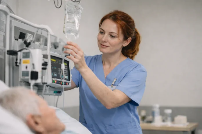 pielęgniarka w szpitalu z pacjentem