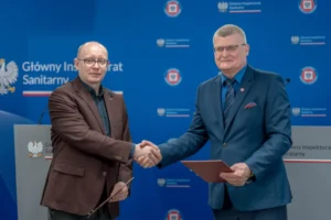 Fake newsy o zdrowiu uderzają w pacjentów. NASK i GIS będą prowadzić wspólne działania