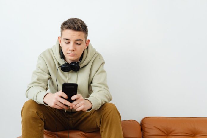 nastolatek chłopiec