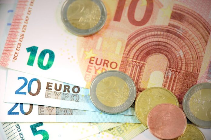euro pieniądze waluta