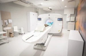 Nowoczesna diagnostyka onkologiczna we Wrocławiu: PET/CT z PSMA i AI