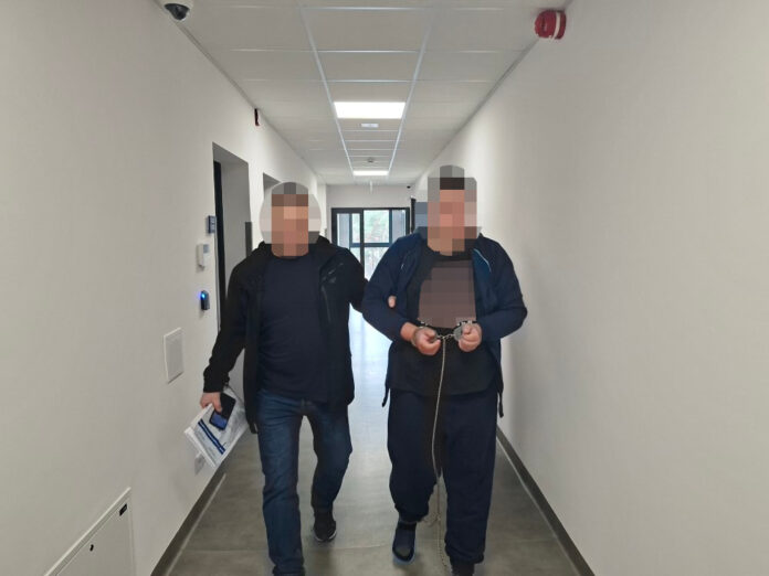 Otwock: 27-latek zatrzymany po ataku na personel medyczny i policjantów