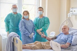 Pierwszy pacjent w Polsce otrzymał terapię VST. USK we Wrocławiu rozpoczął badanie ALLOVISTA