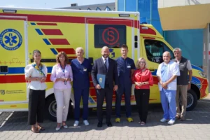 Pierwszy taki ambulans w Polsce. USK Wrocław uruchamia mobilny Shock Team