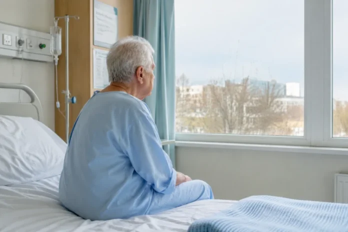 starszy pacjent szpital