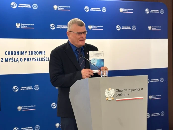 dr Paweł Grzesiowski