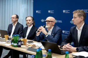 Blisko 1400 incydentów w ochronie zdrowia. Do placówek z pomocą ruszy cyberkaretka